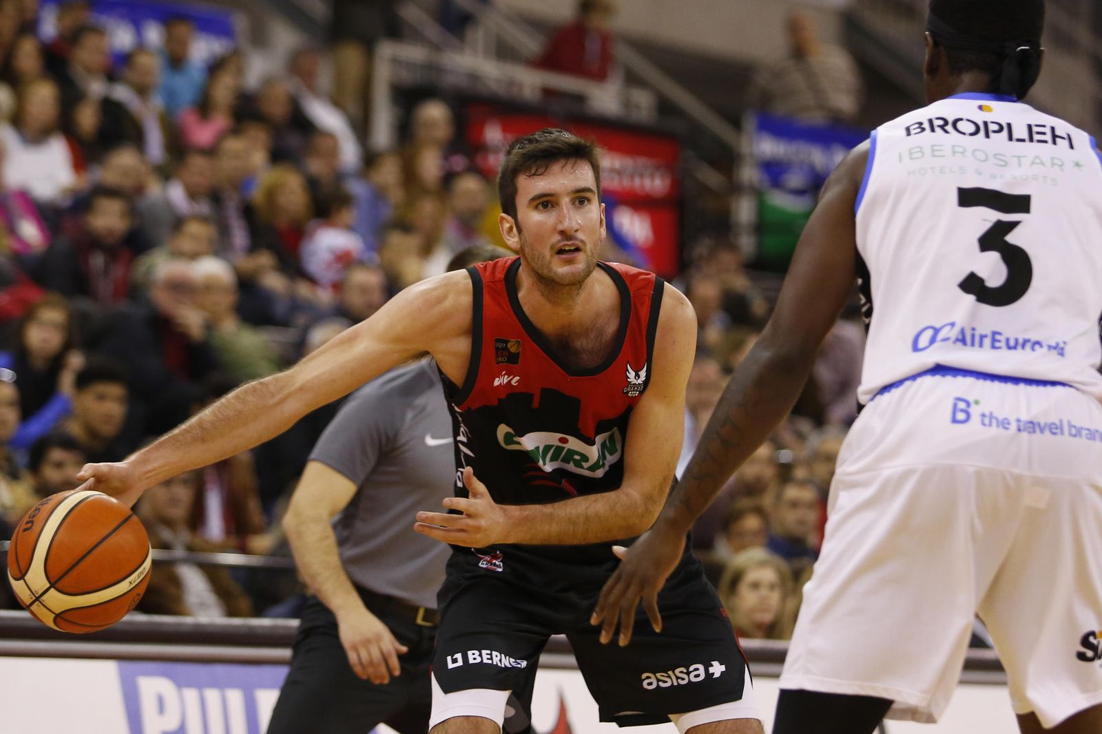 Joan Pardina, en el último partido ante el Palma, el último que jugó el Covirán en el Palacio de Deportes