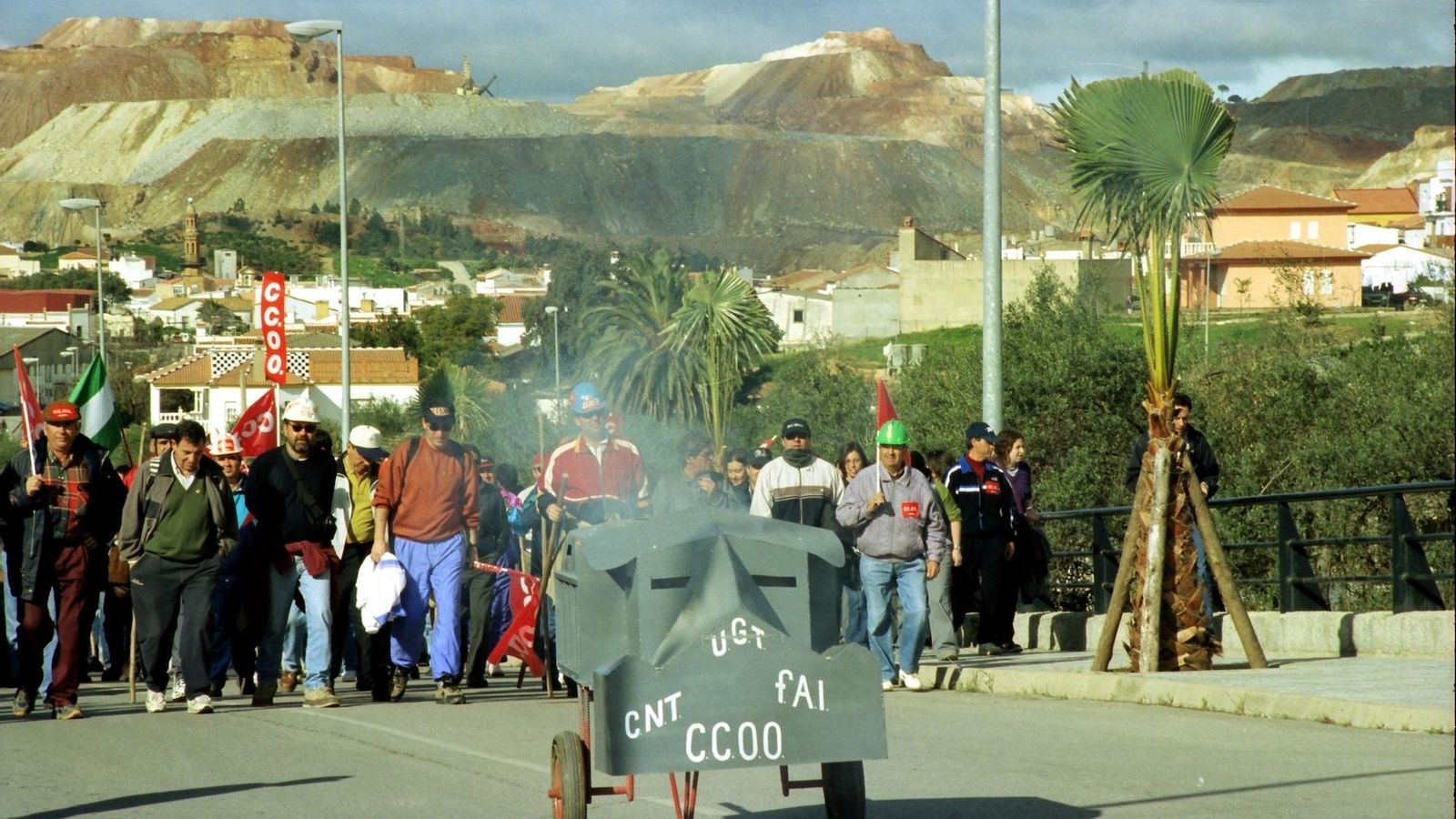 Un momento de la marcha de cinco días hacia la capital andaluza.