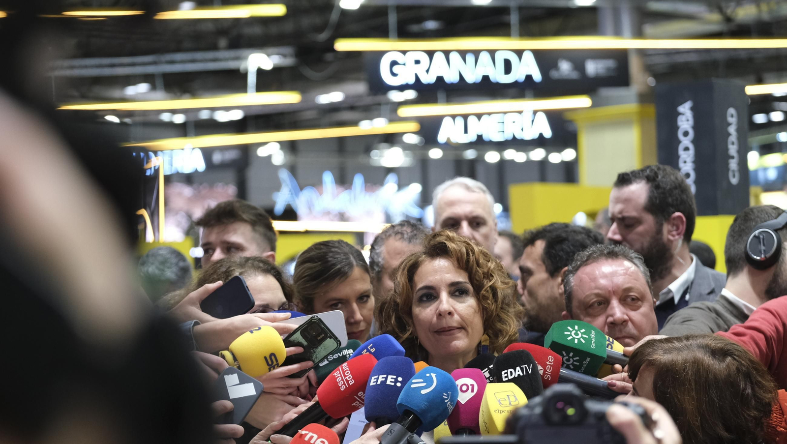Las imágenes del segundo día de FITUR 2025, en Madrid