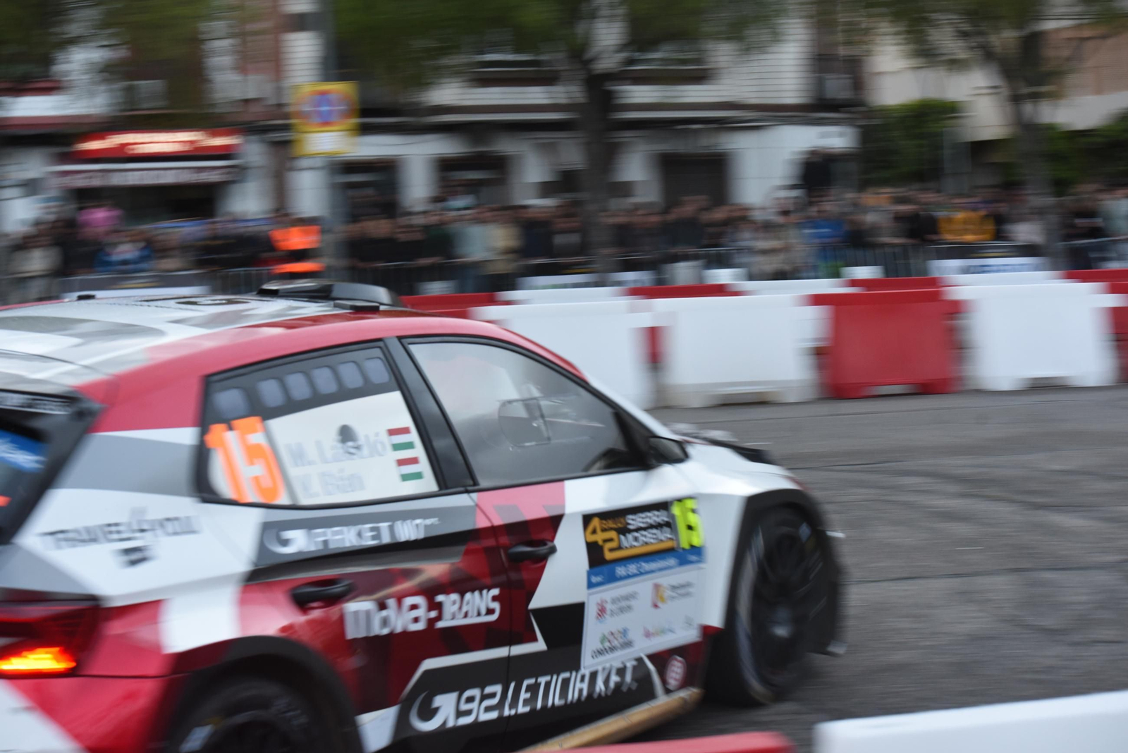 Las mejores fotos del espectacular tramo urbano del Rallye Sierra Morena 2025