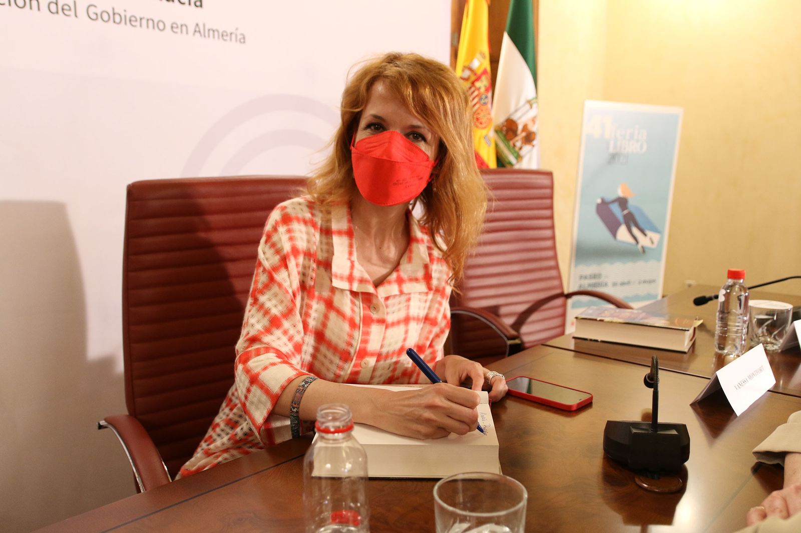 Fotogalería Diario de los Libros, con Vanessa Montfort y su obra 'La mujer sin nombre'