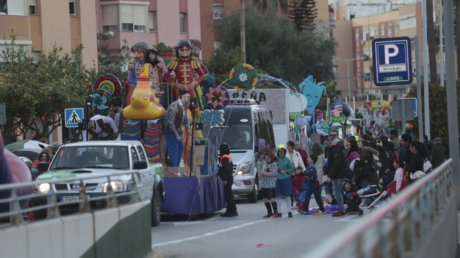 Búscate en las fotos de la cabalgata del Carnaval de Algeciras