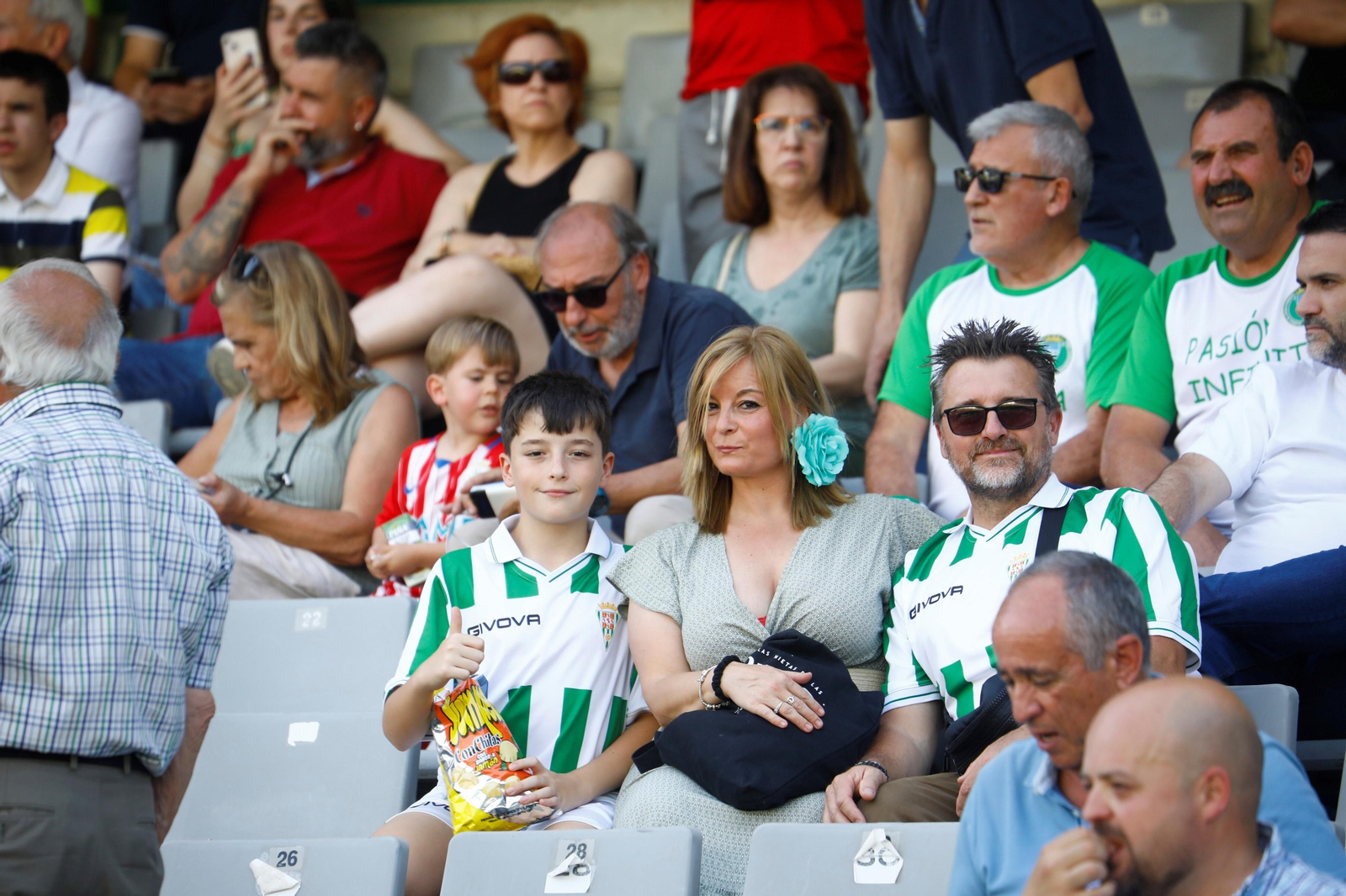 Las mejores fotos del ambiente en El Arcángel para el Córdoba CF - Algeciras