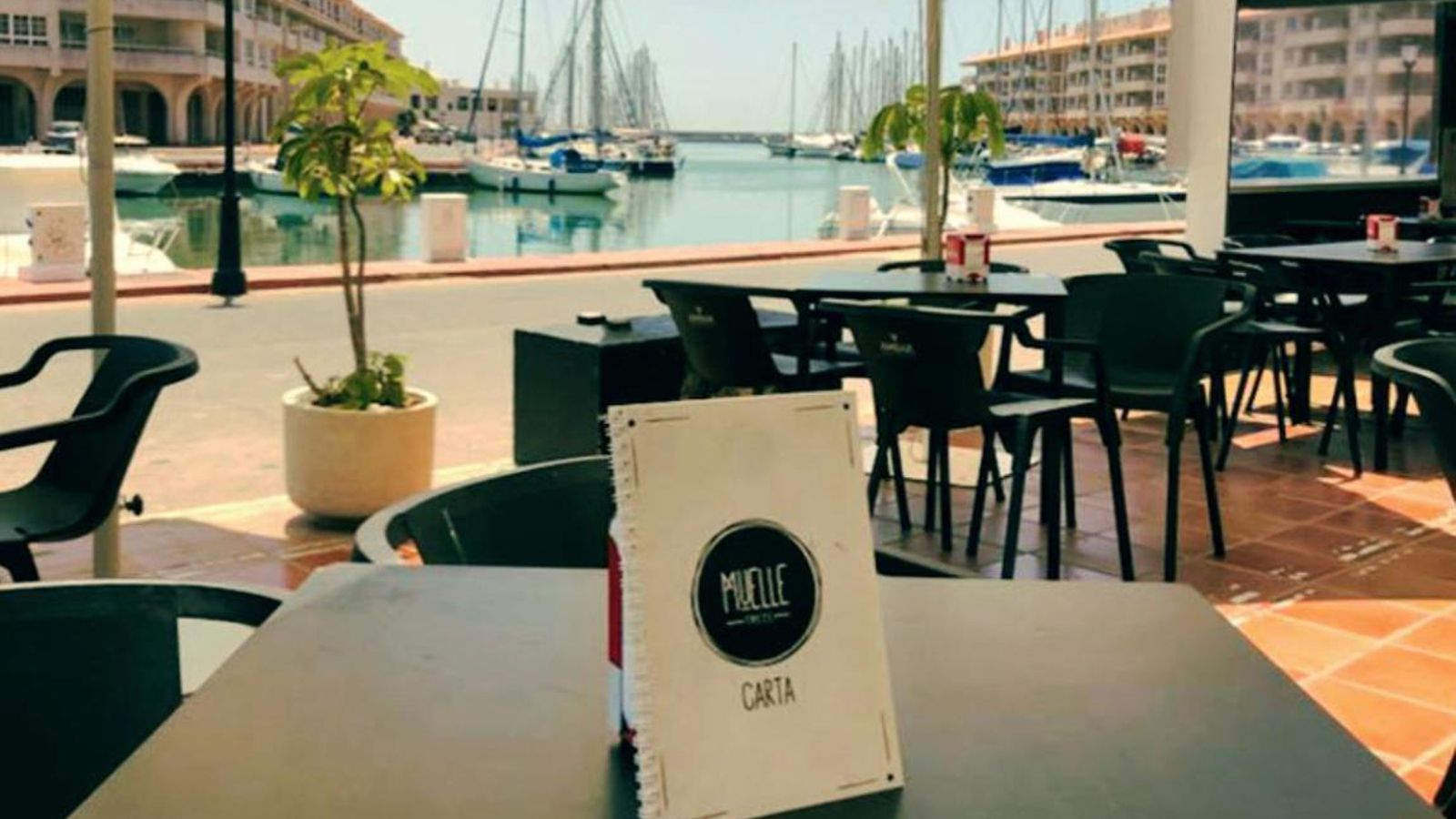 Vista al Puerto Deportivo desde Muelle Trece