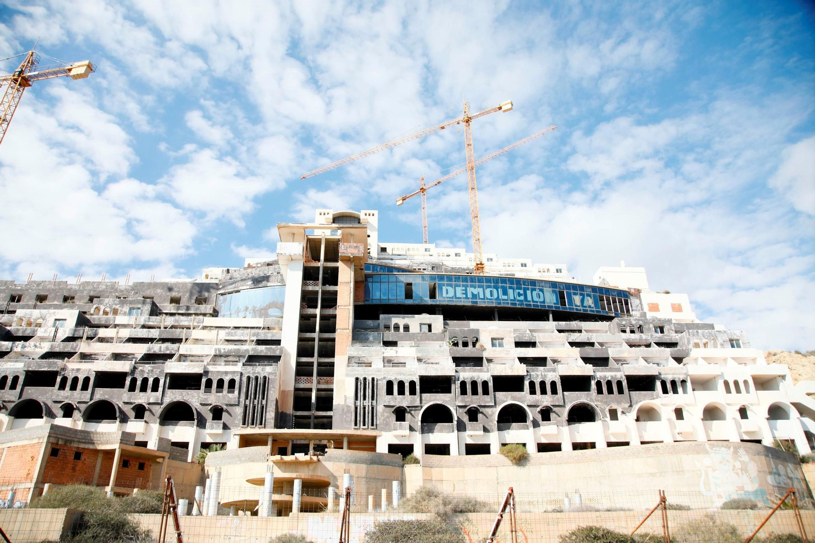 Hotel del Algarrobico.