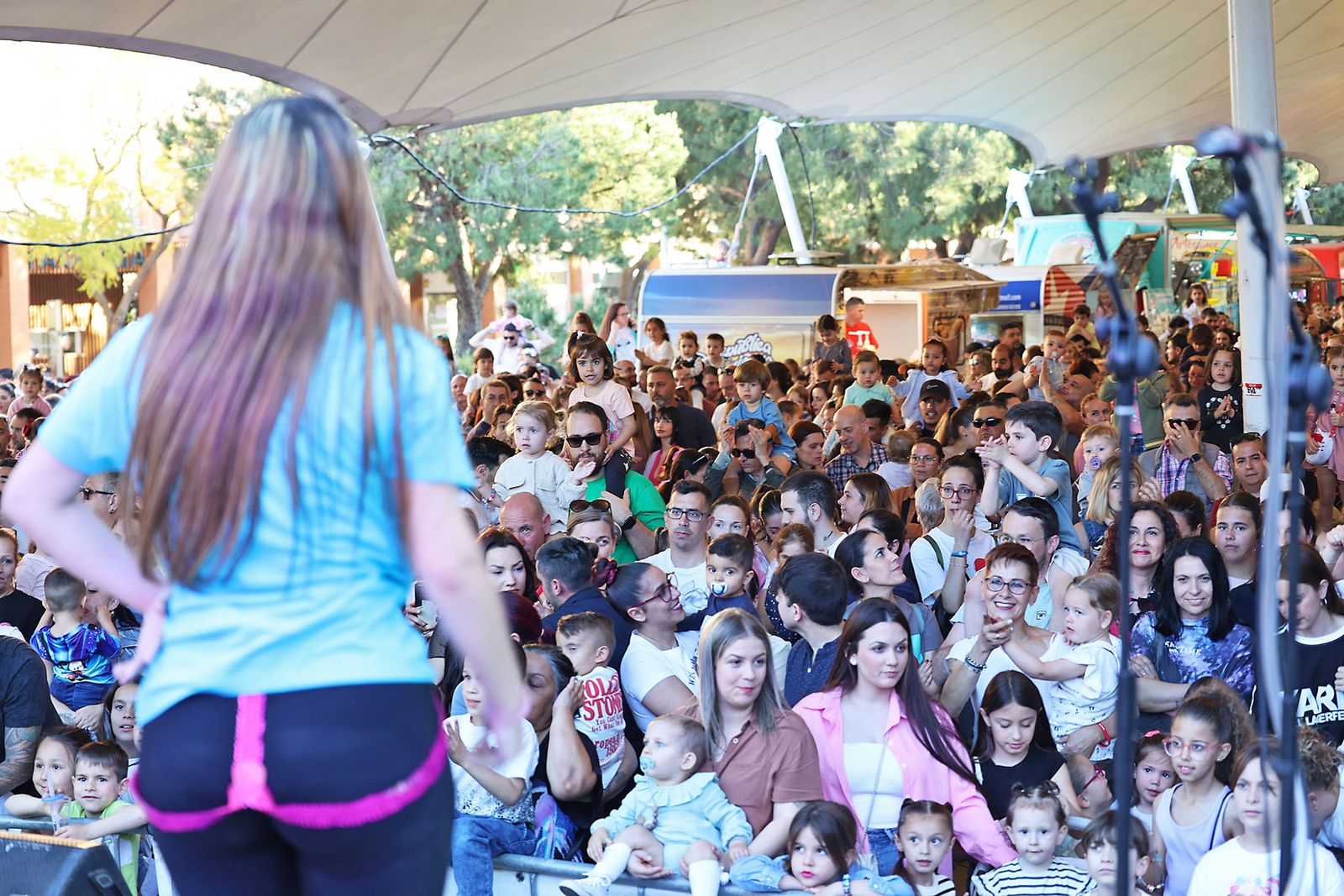 Imágenes del Festival Mundial de Foodtrucks y los cantajuegos DIsney en Huelva