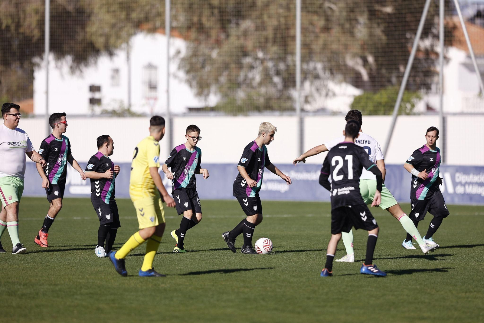 El Málaga CF Genuine se impone a la selección malagueña de influencers