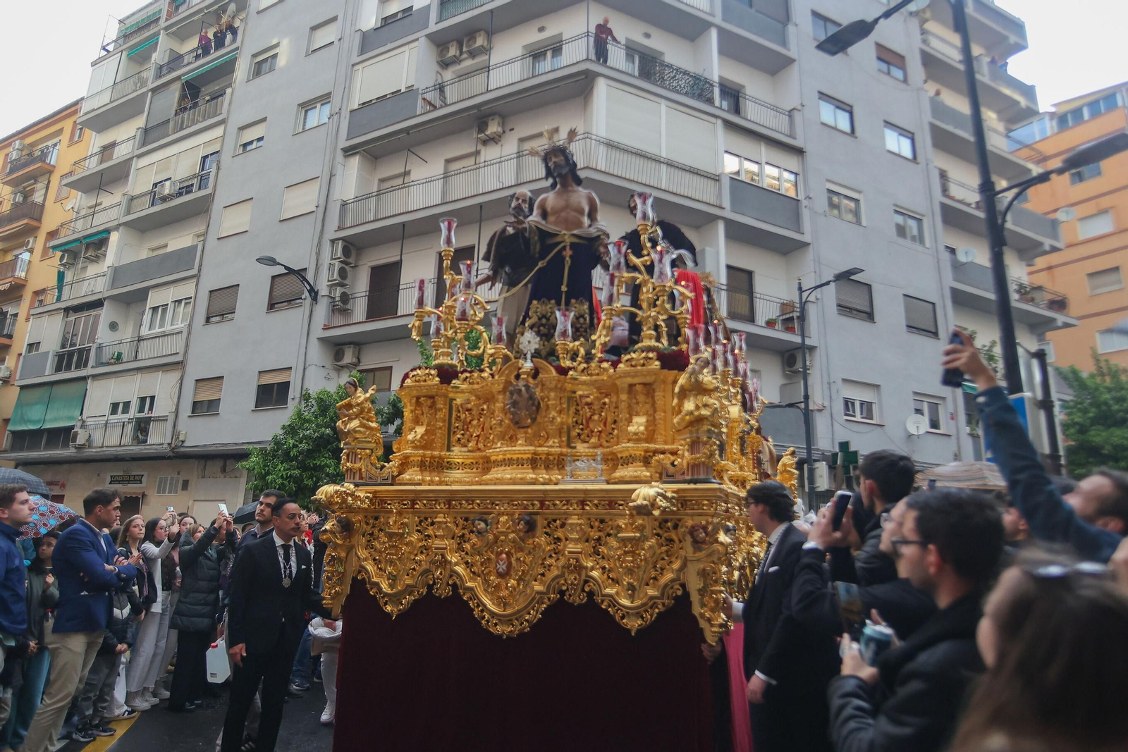 Así vivió Granada la suspensión de la Hermandad de Jesús Despojado 2025