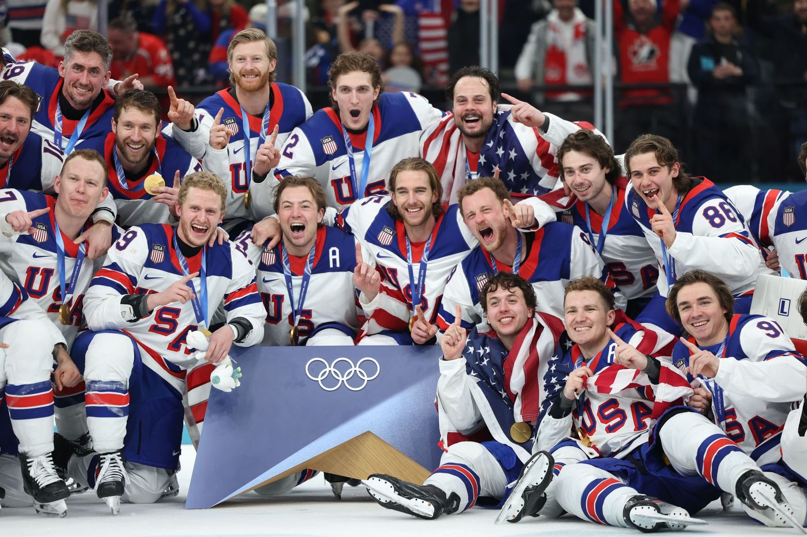 Las mejores fotos de los Juegos Olímpicos de invierno Milán Cortina d'Ampezzo 2026 | Ceremonia de clausura y jornada 17 y última