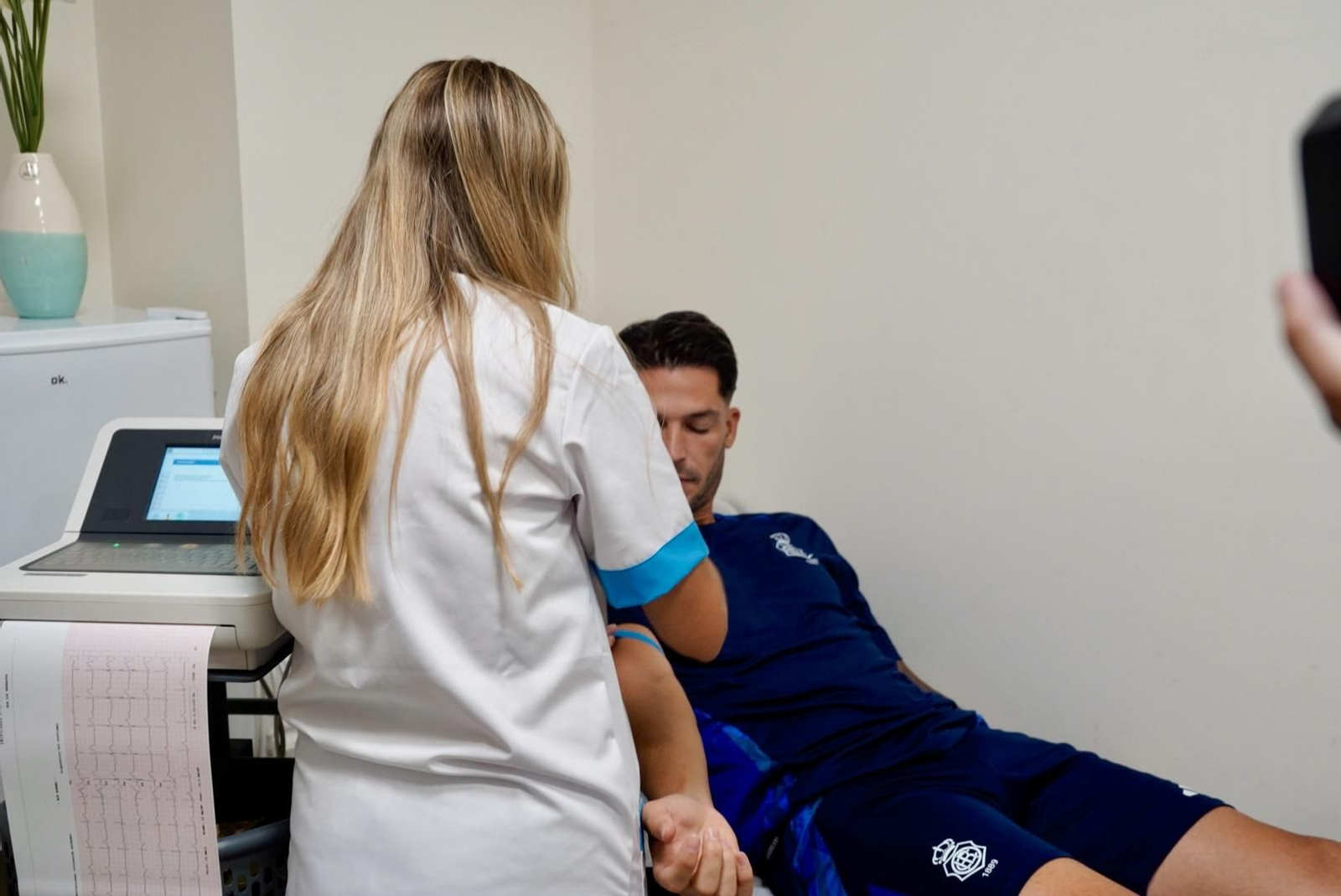 Imágenes del reconocimiento médico realizado a los jugadores del Recreativo de Huelva Imágenes del reconocimiento médico realizado a los jugadores del Recreativo de Huelva