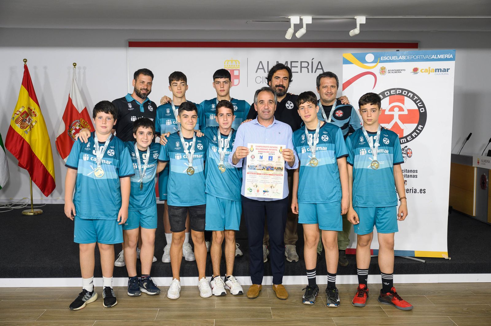 Foto de familia de la presentación.