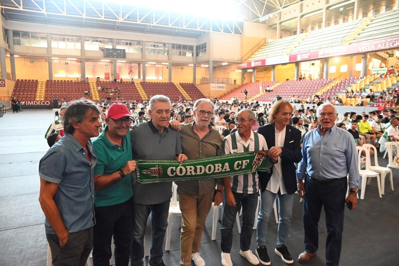 Las mejores fotos del ambiente en Vista Alegre para el Ponferradina - Córdoba CF