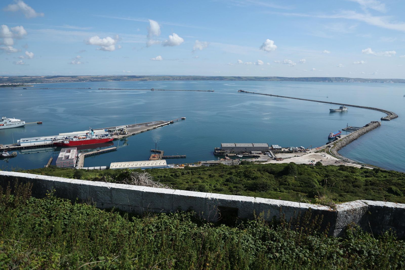 Así es el 'Bibby Stockholm' el polémico barco que Reino Unido ha fletado para alojar a inmigrantes