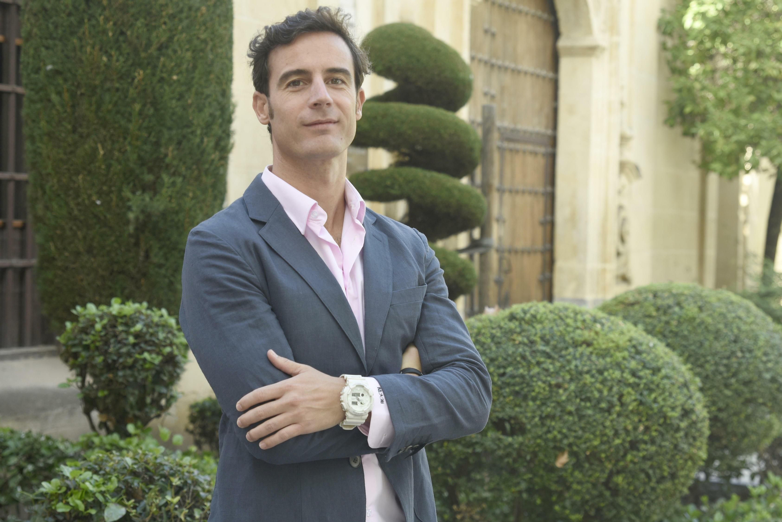 Luis Azcona posa para 'el Día'. Luis Azcona posa para 'el Día'.