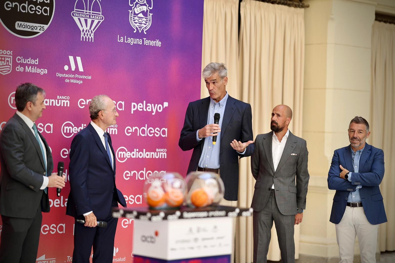 Las fotos del sorteo de Supercopa con mucho VIP: Duda, Carlos Suárez, Sergio Rodríguez...