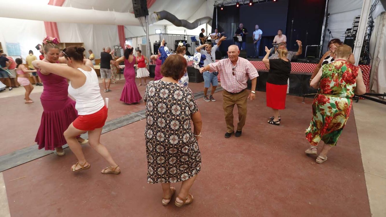Fotos del Domingo de Feria en San Roque