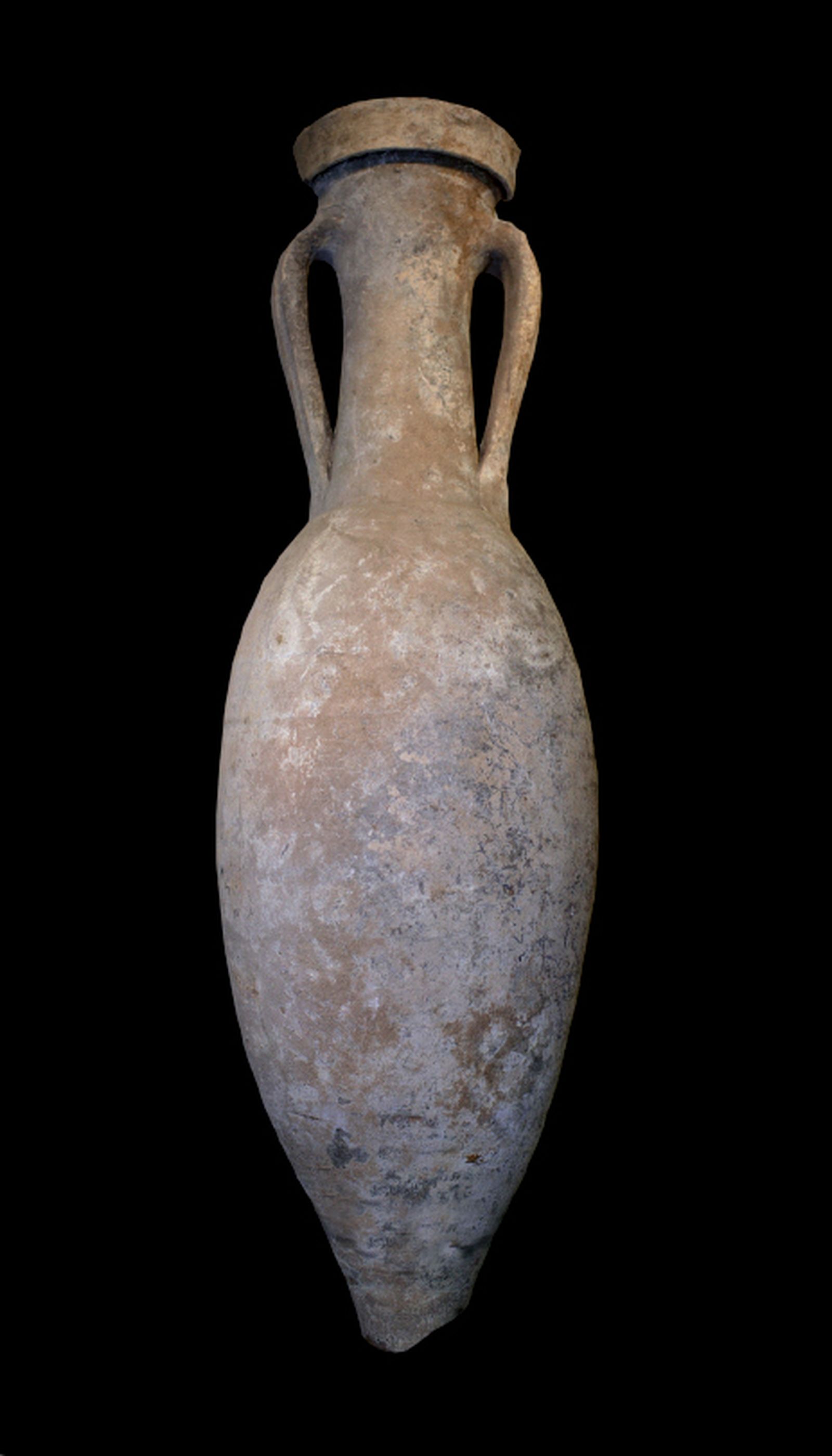 Ánfora salsaria del tipo Dressel 12 hallada en el alfar de El Rinconcillo (Museo Municipal de Algeciras).