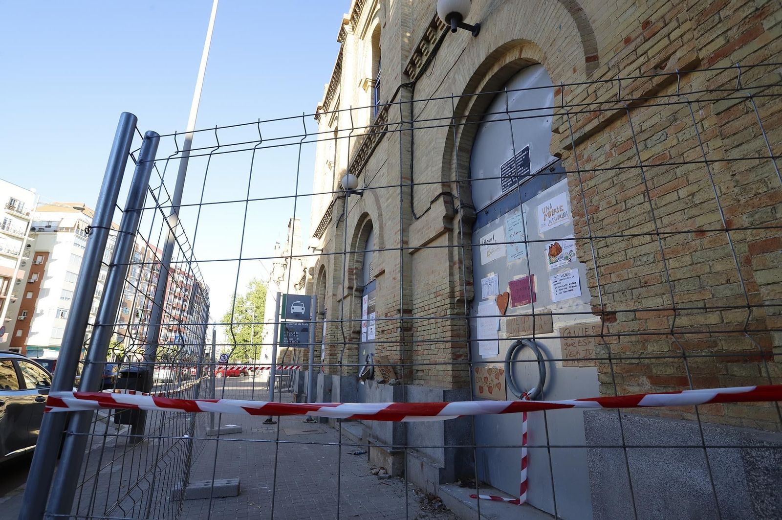 Imágenes de la antigua estación de tren de Huelva tras el incendio