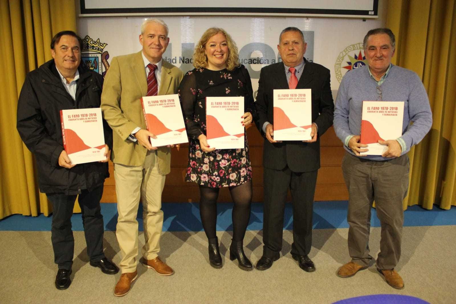 Presentación de la publicación de 'El Faro'.