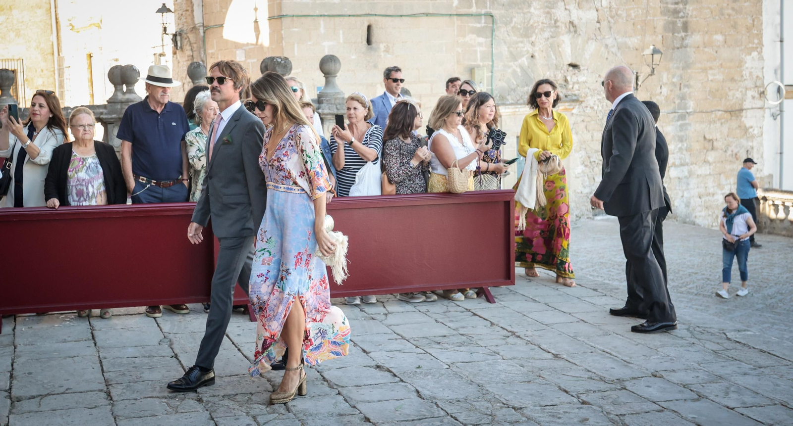 Imágenes de los asistentes a la boda de Ana Cristina Portillo Domecq en la Catedral de Jerez Imágenes de los asistentes a la boda de Ana Cristina Portillo Domecq en la Catedral de Jerez