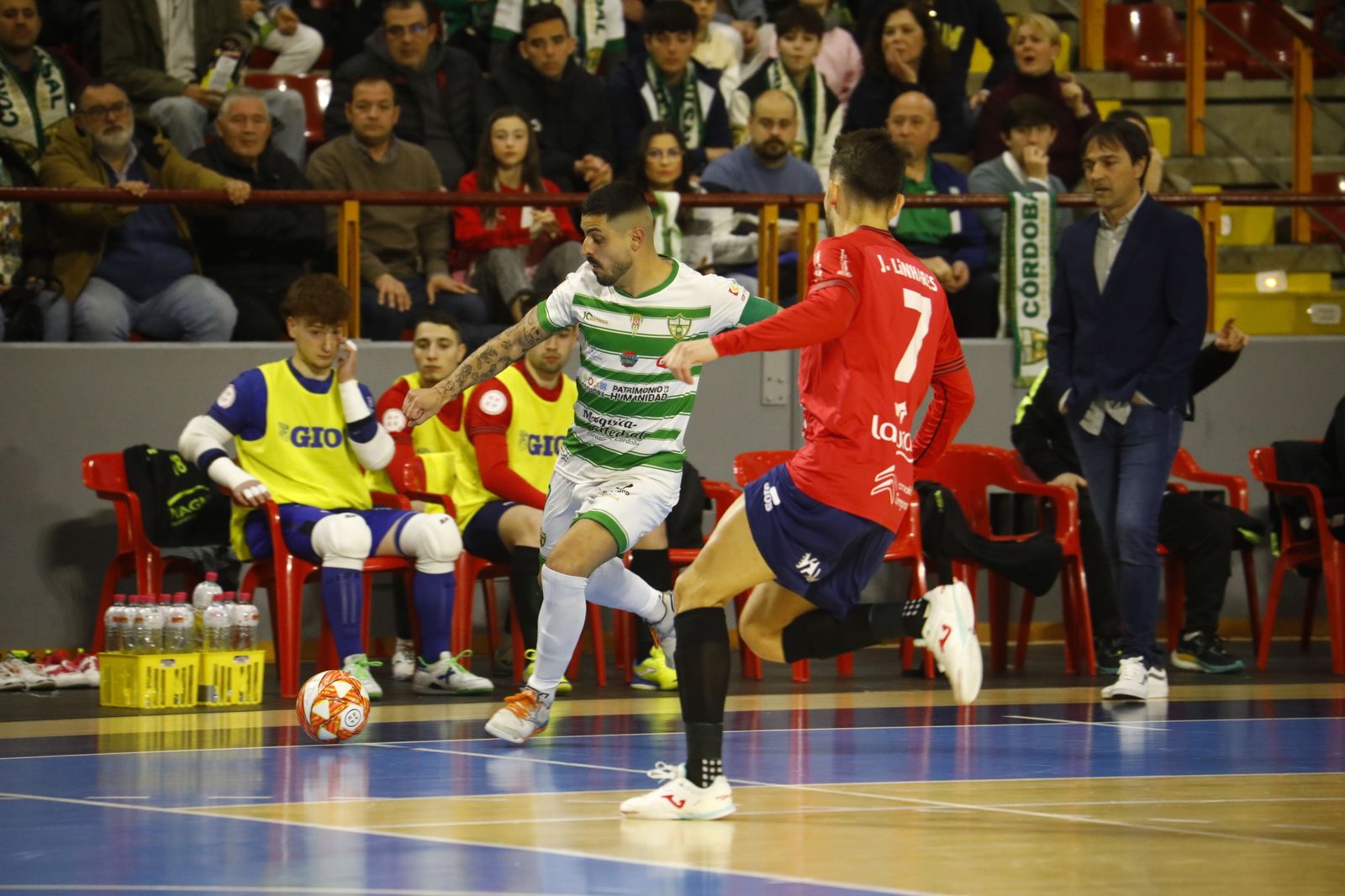 La victoria del Córdoba Futsal ante el Osasuna Magna, en imágenes