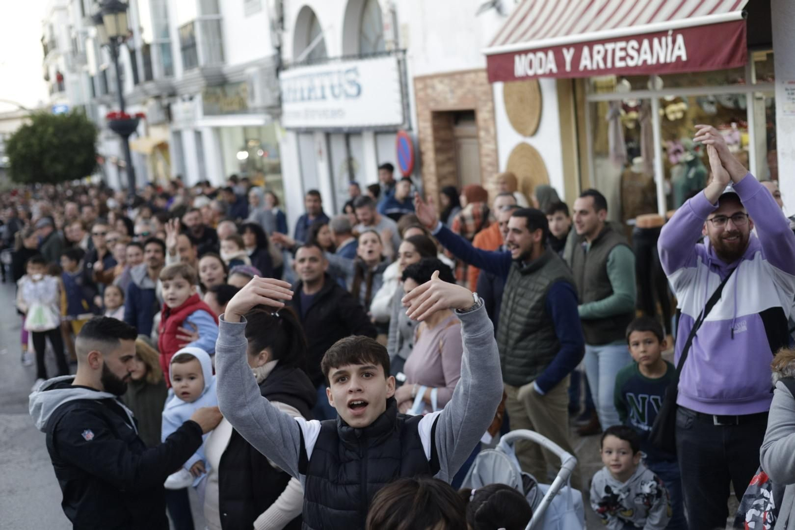 La cabalgata los Reyes Magos de Chiclana, en imágenes