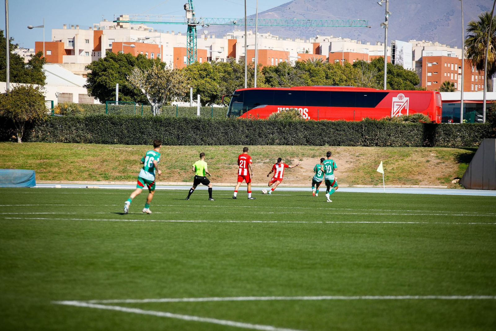Las imágenes de Segunda RFEF entre Almeria B y recreativo de Granada