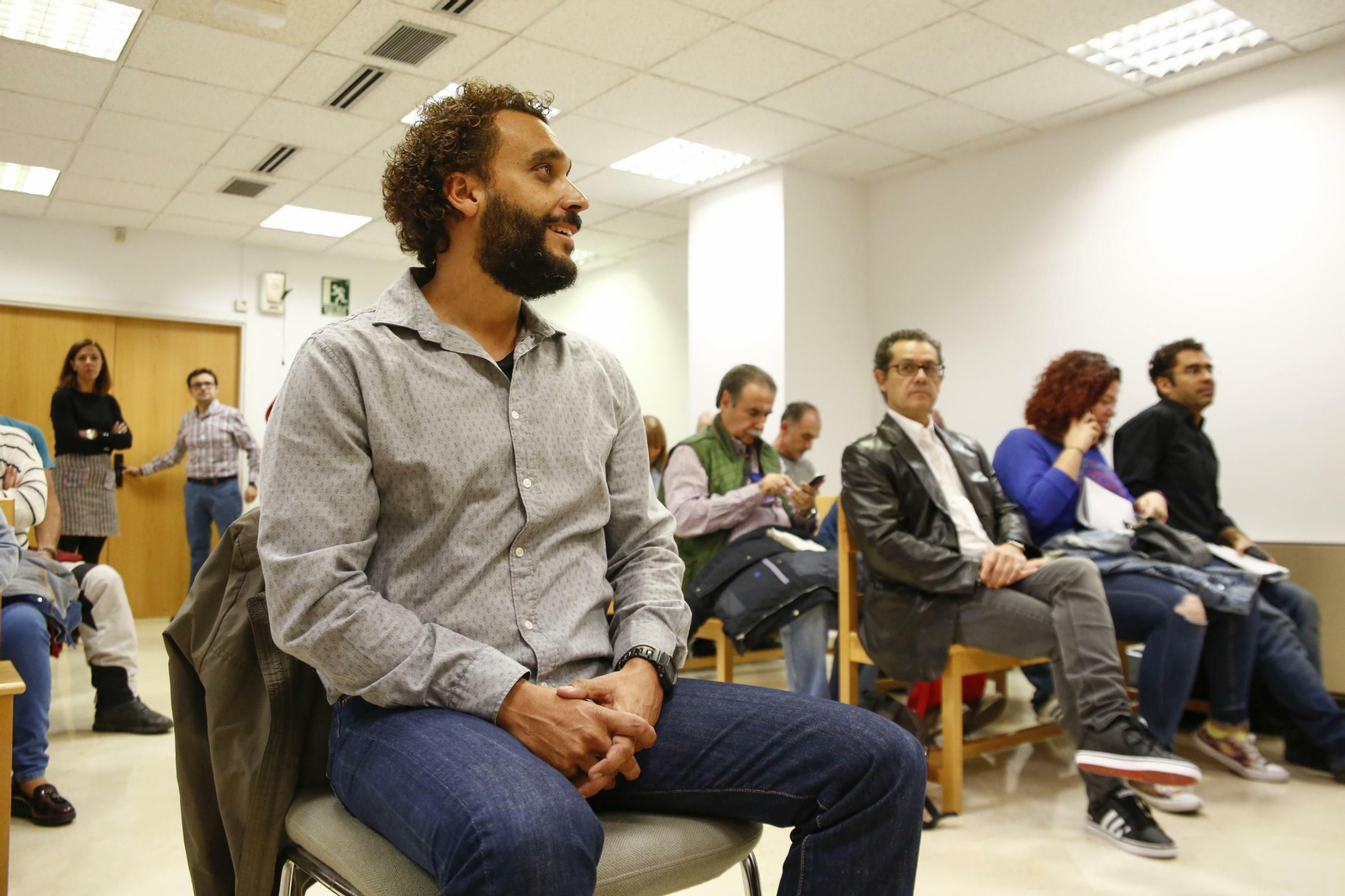 El doctor Jesús Candel 'Spiriman', en la sala donde ha sido juzgado esta mañana