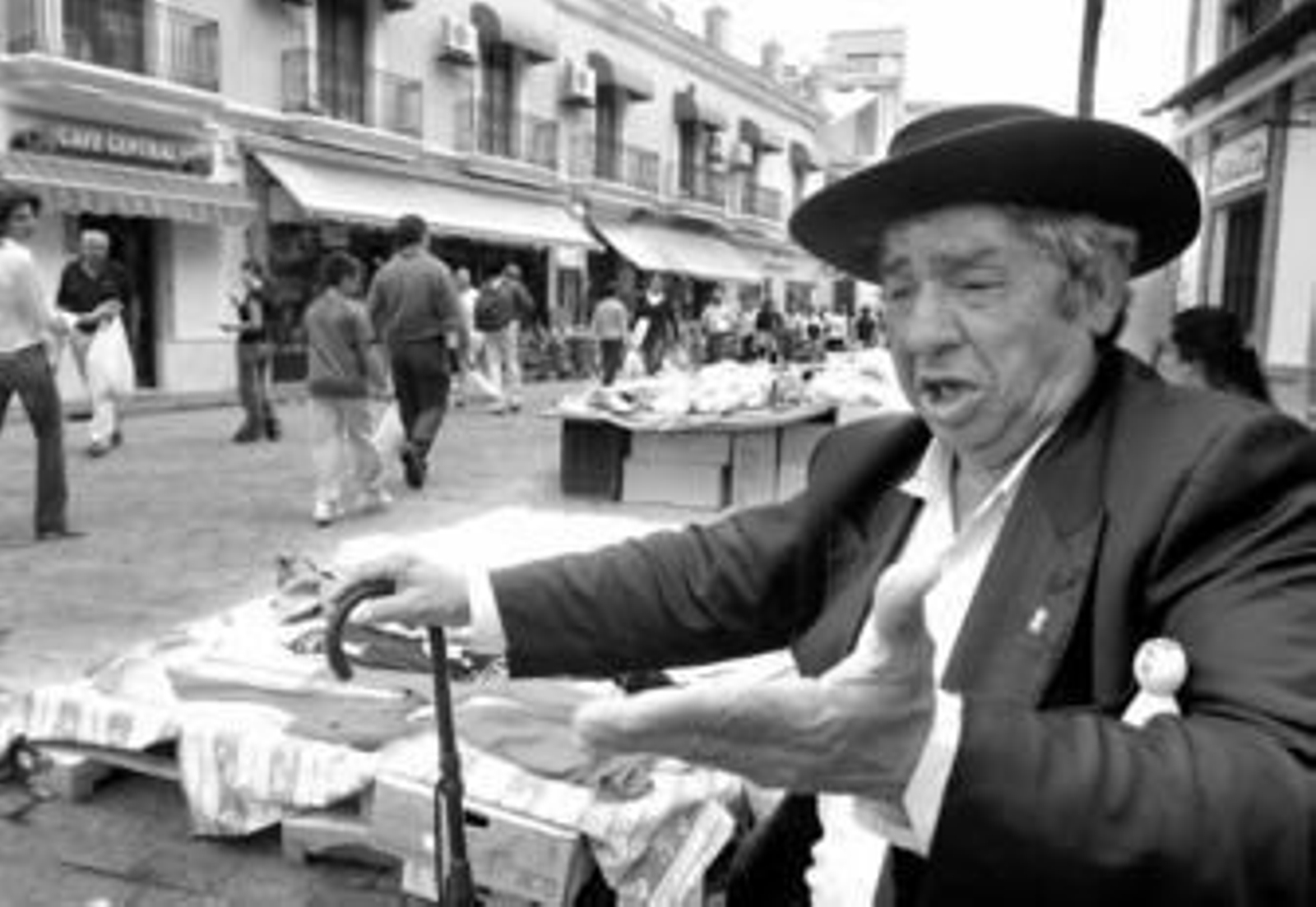 La imagen 'Callejeando' recoge uno de los momentos de la vida cotidiana de la ciudad.