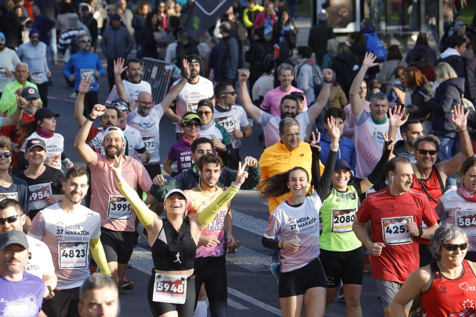 Media Maratón de Córdoba 2023: Las mejores fotos de la salida de la prueba Media Maratón de Córdoba 2023: Las mejores fotos de la salida de la prueba