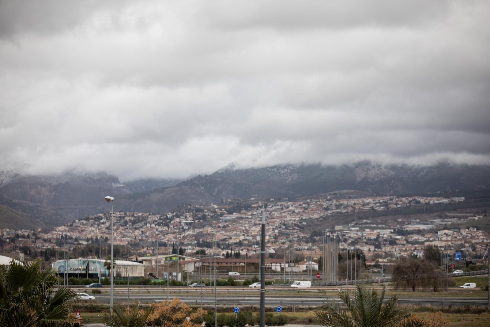Nubes sobre Granada, esta mañana. Nubes sobre Granada, esta mañana.
