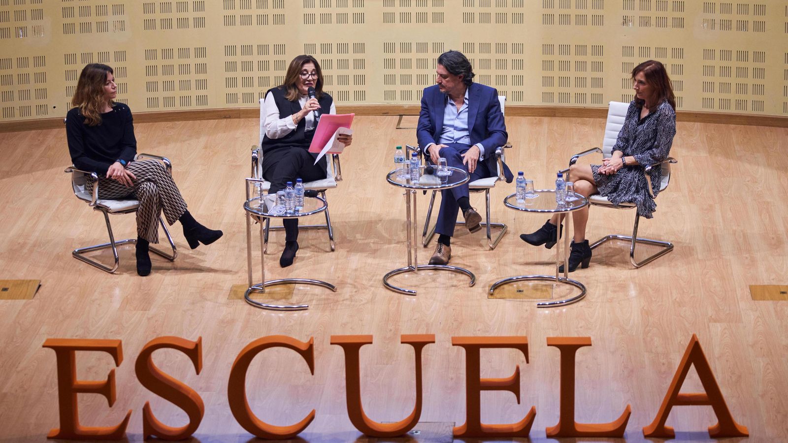 La mesa 'Salud Física: Nutrición y ejercicio físico'.