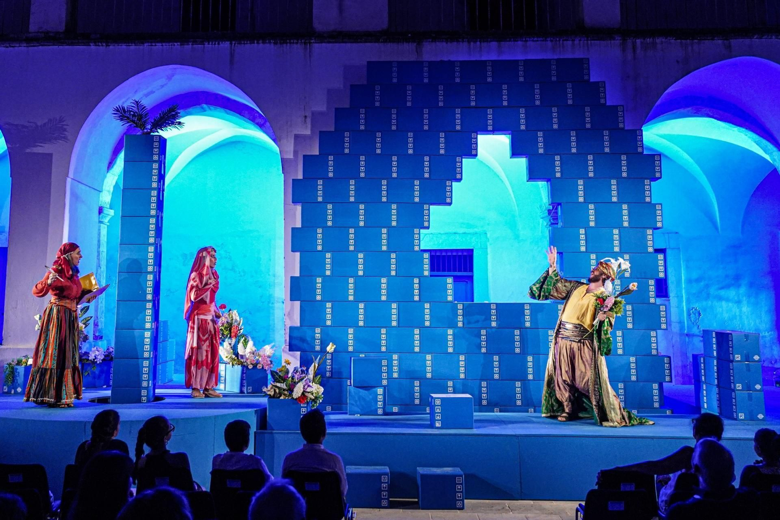 Una escena de esta producción de 'L'adorable Bel-Boul' de Massenet.