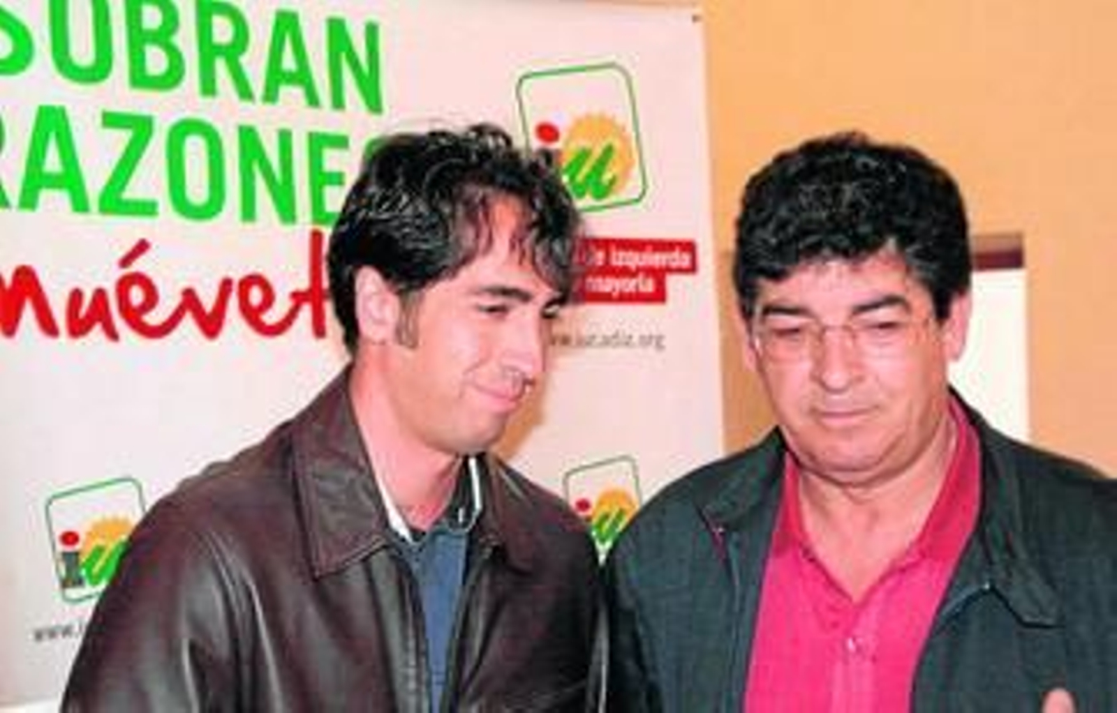 Ezequiel Andreu junto a Diego Valderas durante la presentación de su candidatura en Tarifa.