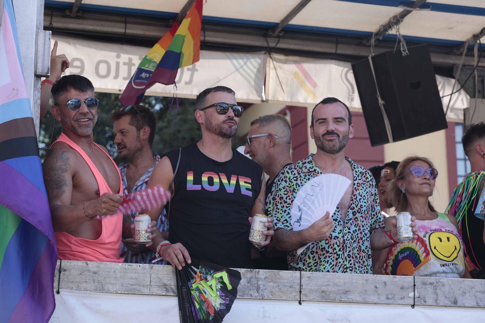 Las imágenes de la cabalgata del Orgullo LGTBI en Sevilla