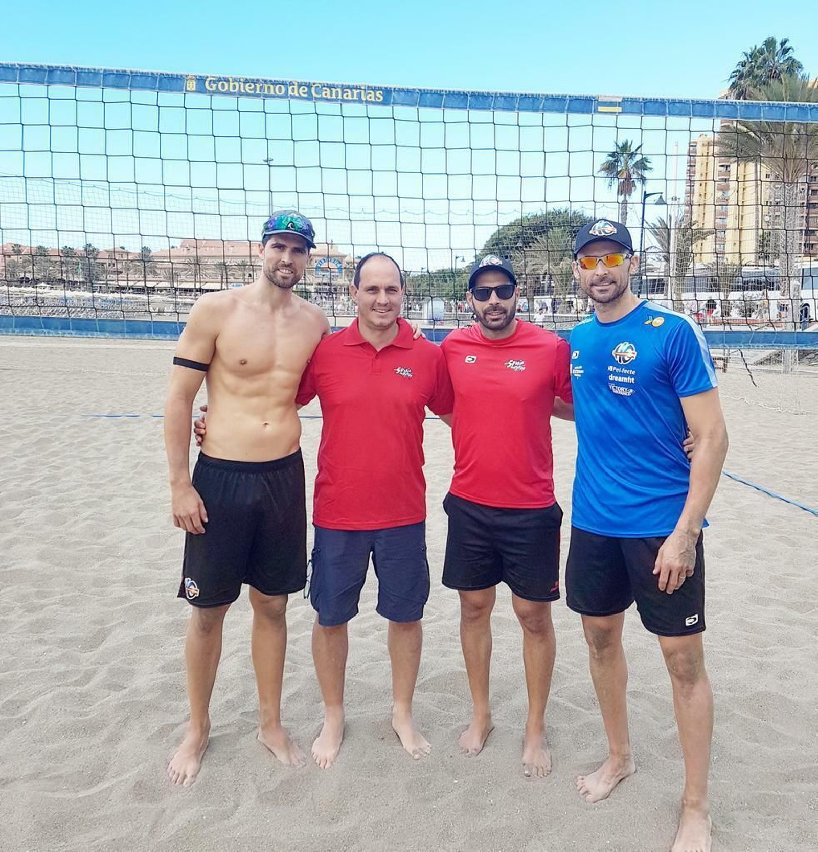 Herrera y Gavira, con su equipo de entrenamiento. Herrera y Gavira, con su equipo de entrenamiento.