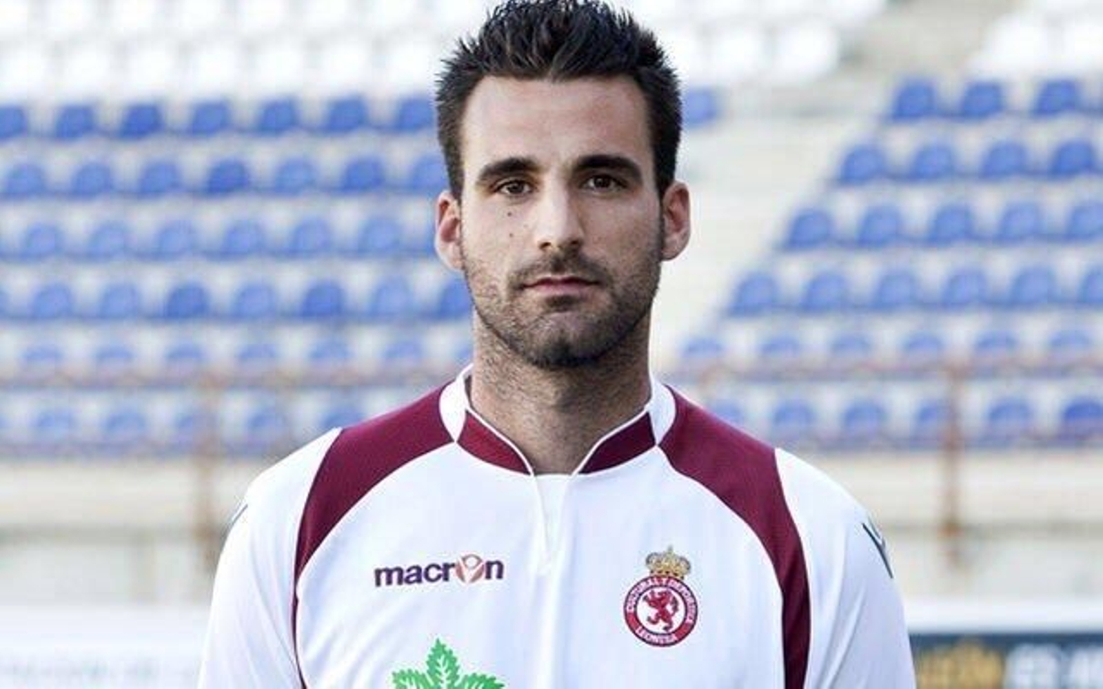 Murci, en su etapa en la Cultural Leonesa, cuando anotó 39 goles en una temporada.