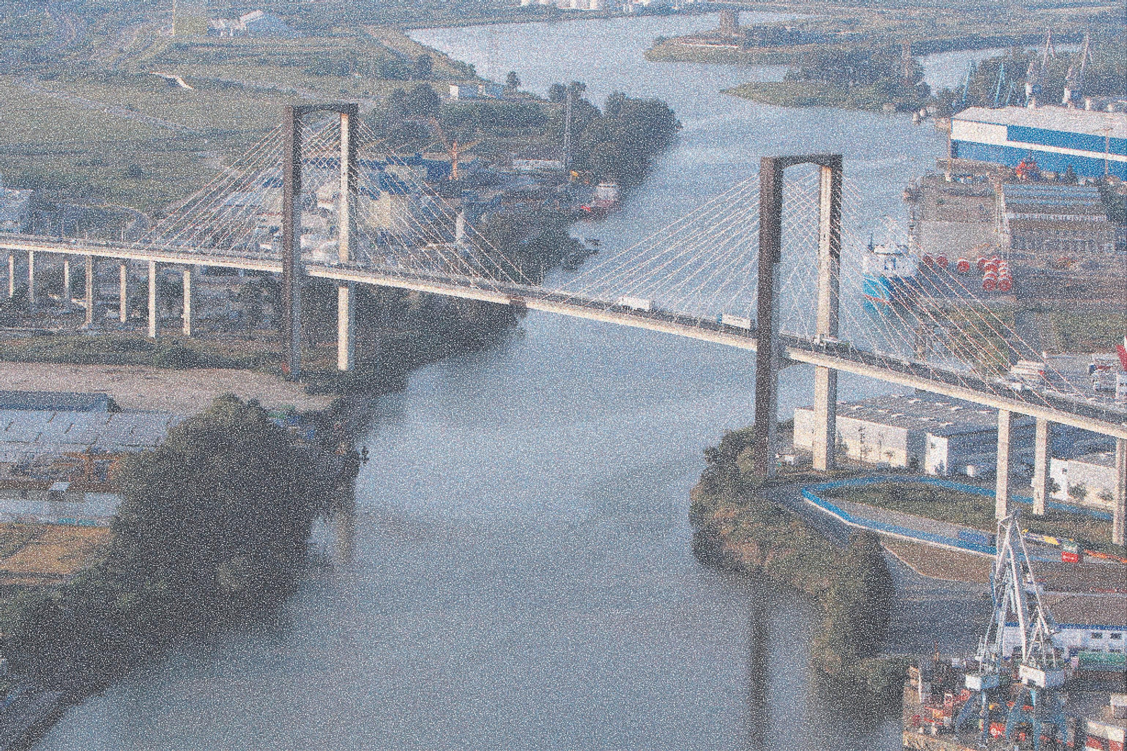 Puente del Quinto Centenario
