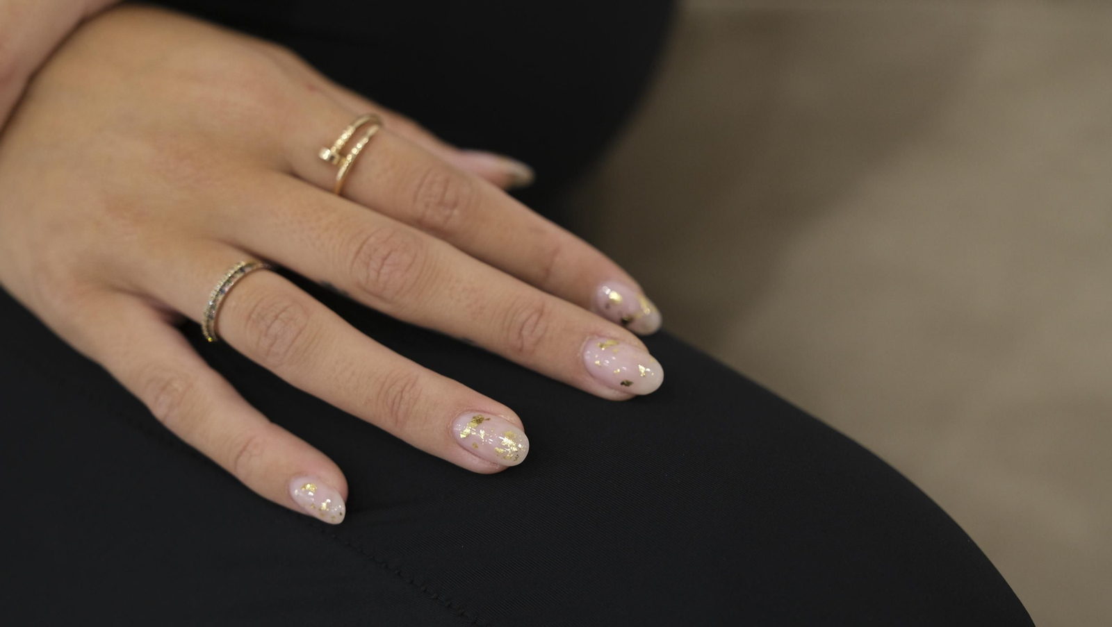 Imágenes de la nueva franquicia de Hello Nails en Almería