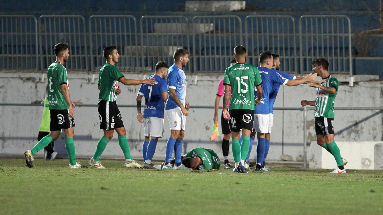 Imágenes de la presentación del Xerez CD y  Trofeo Feria de La Vendimia en La Juventud