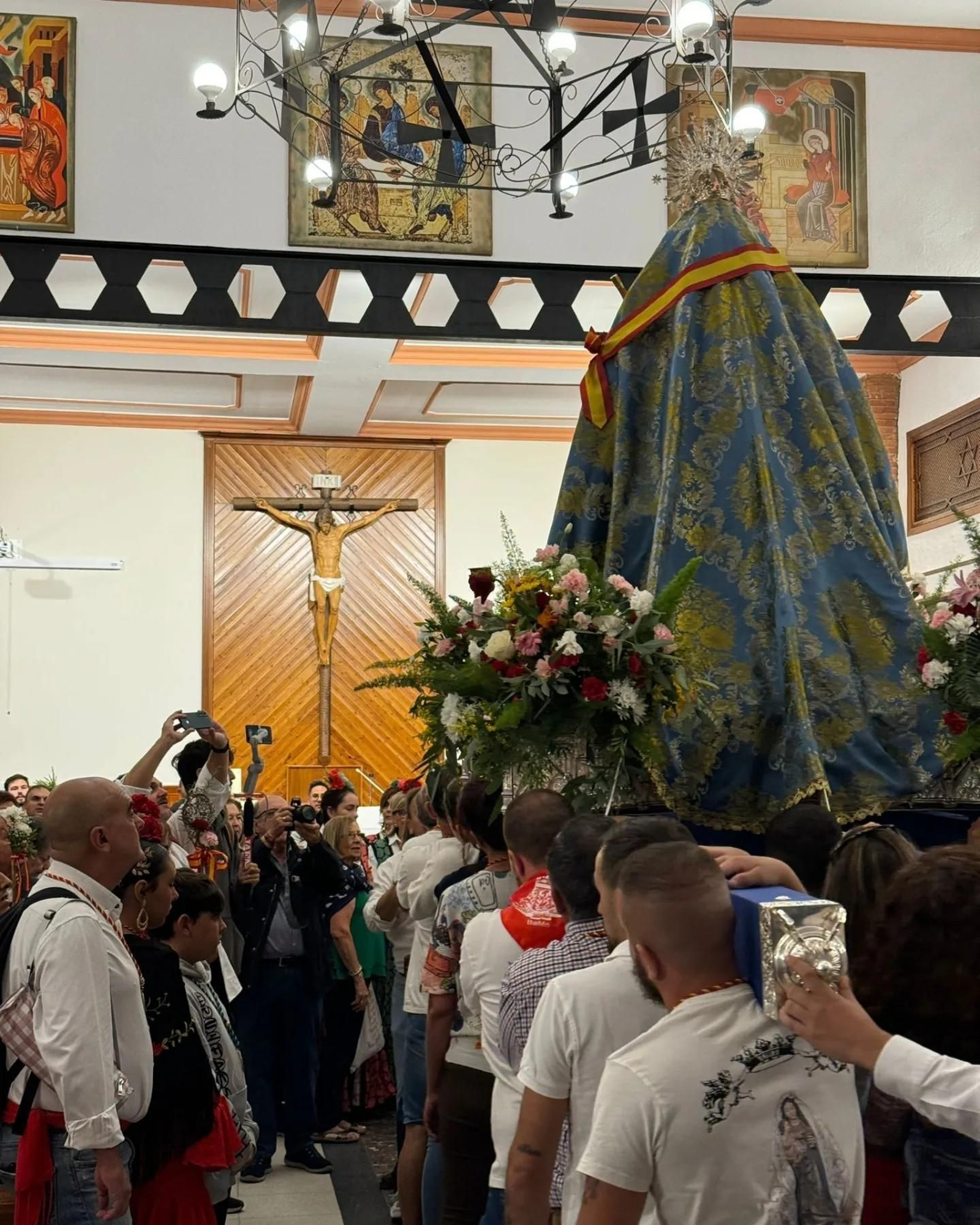 La Virgen de Zocueca reúne a los romeros de Bailén y Guarromán, en imágenes