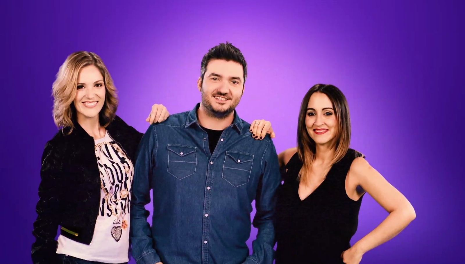 De izq. a dcha, Marta Ferrer, Xavi Rodríguez y María Lama, los conductores.