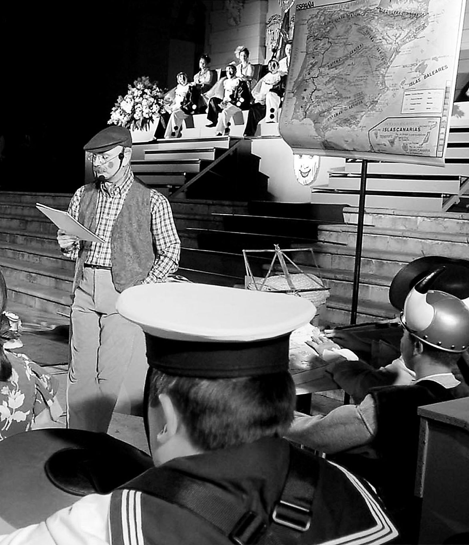 Pregón del Carnaval que pronunció en 2002 Antonio de la Cruz, que hizo valer su condición de maestro para dar toda una lección del Carnaval del pueblo