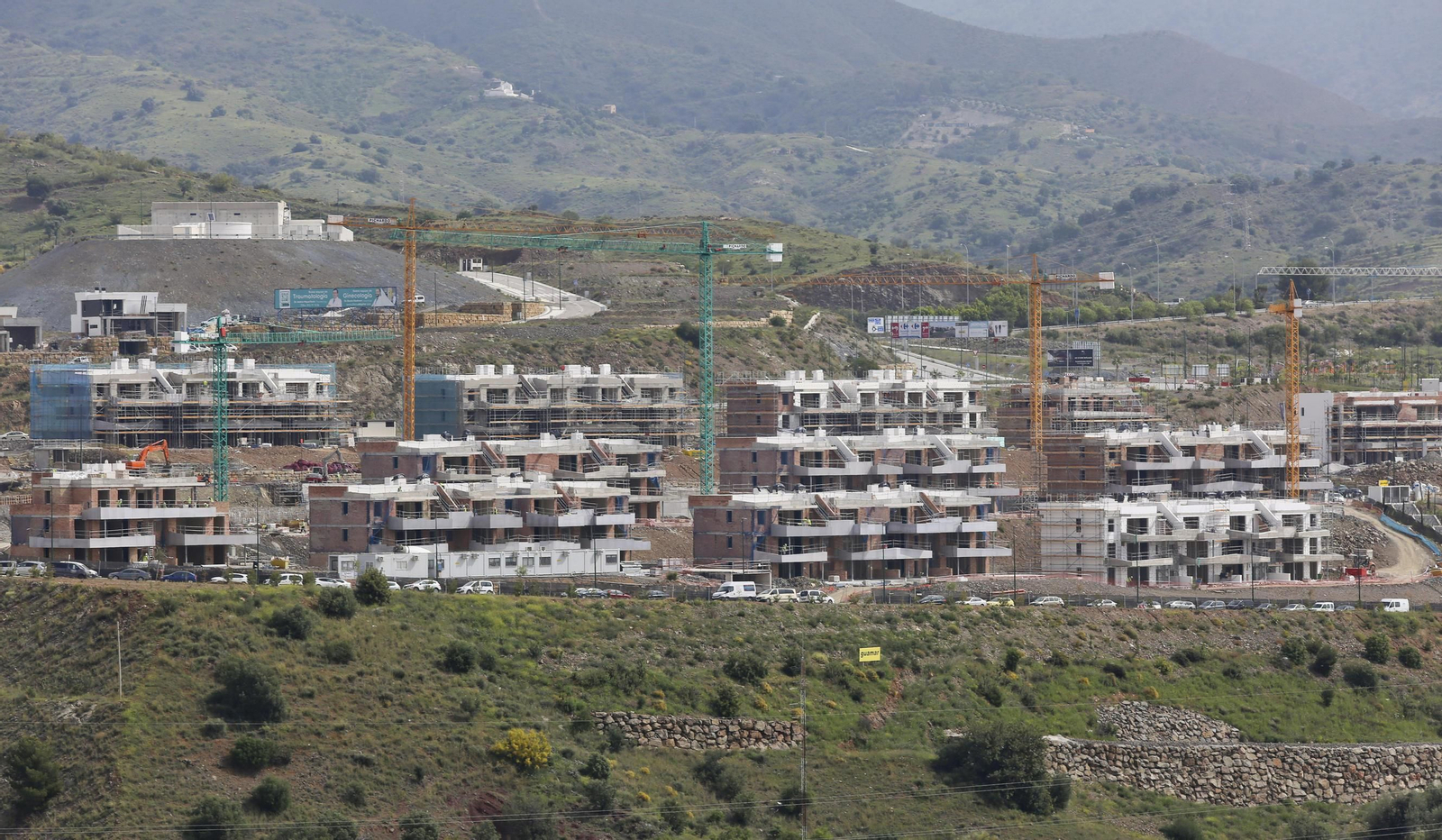 Obras de varias promociones de viviendas en Colinas del Limonar. Obras de varias promociones de viviendas en Colinas del Limonar.