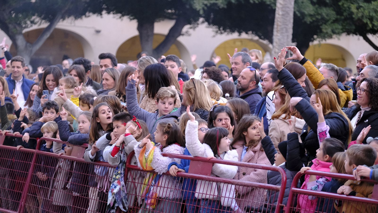 Fotogalería de la Cabalgata de Reyes Magos en Almería