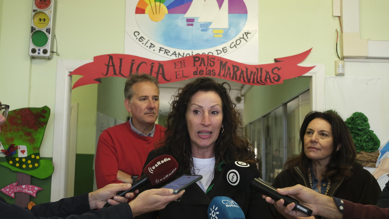 Imágenes de la carrera infantil contra el cáncer en el CEIP Francisco de Goya