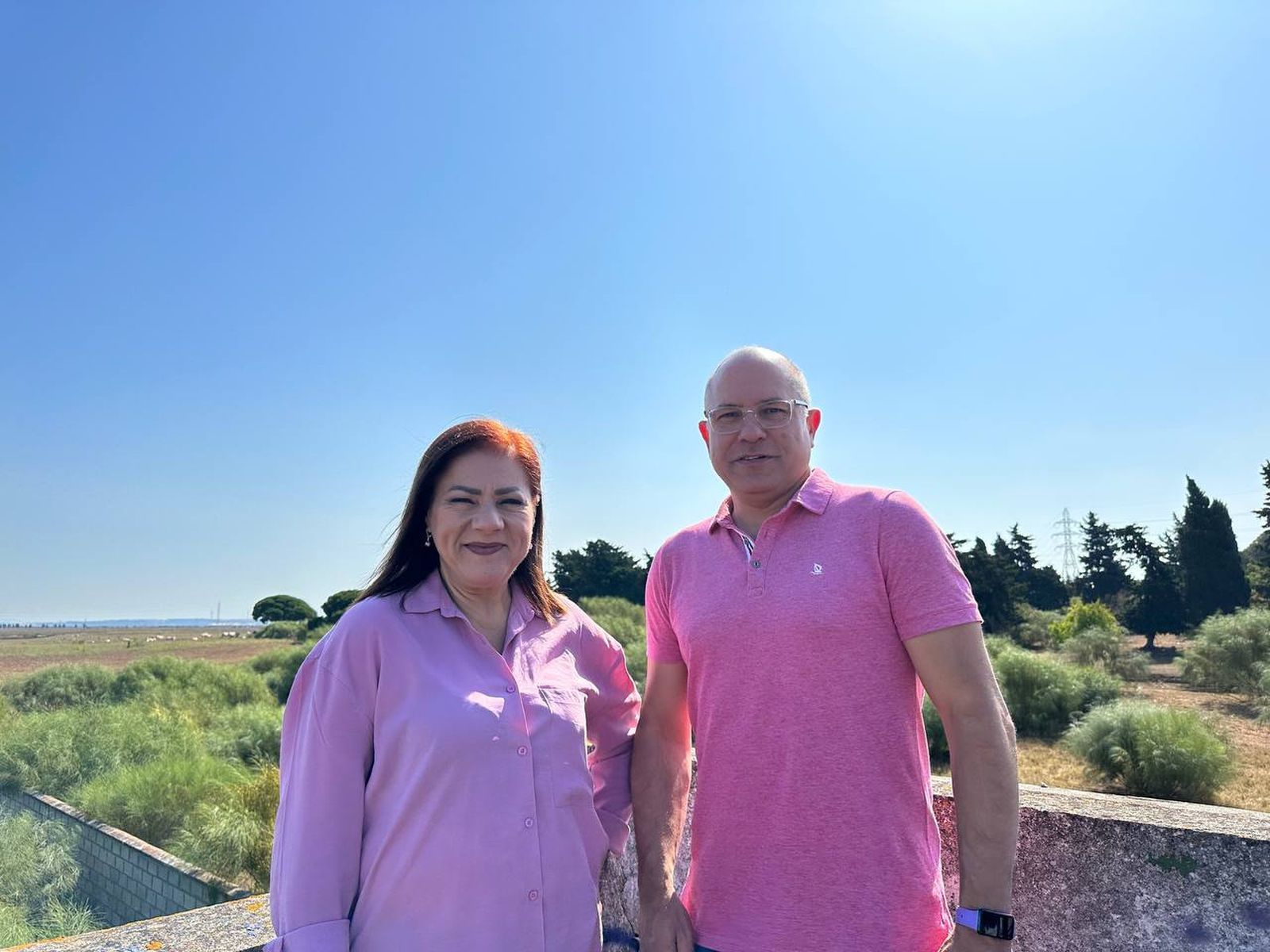 Ascensión Ruiz, candidata de Podemos, y Carlos Ruiz, número dos de la formación