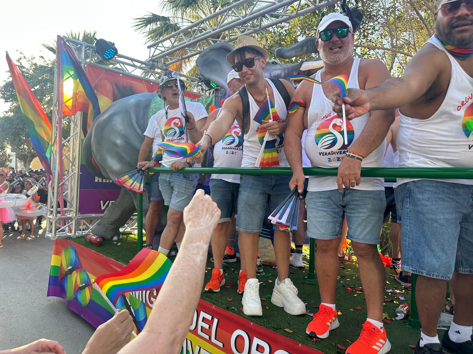 El Gran Desfile del Orgullo de Vera, en imágenes