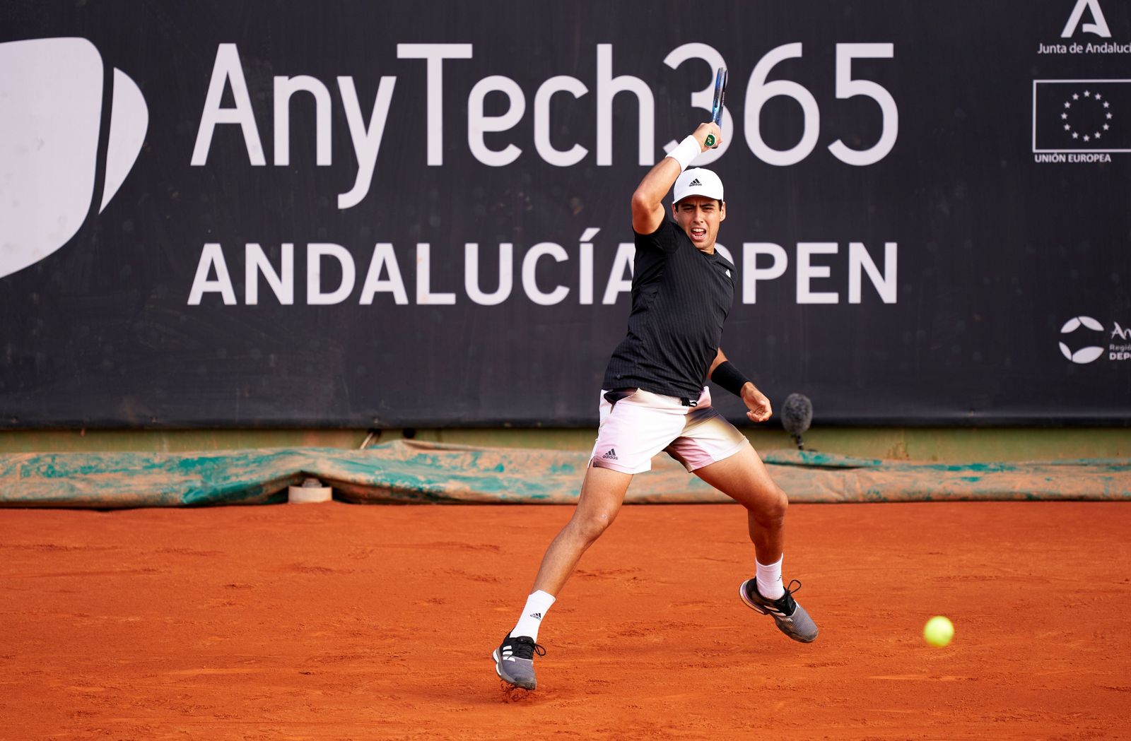 Jaume Munar golpe de derecha.