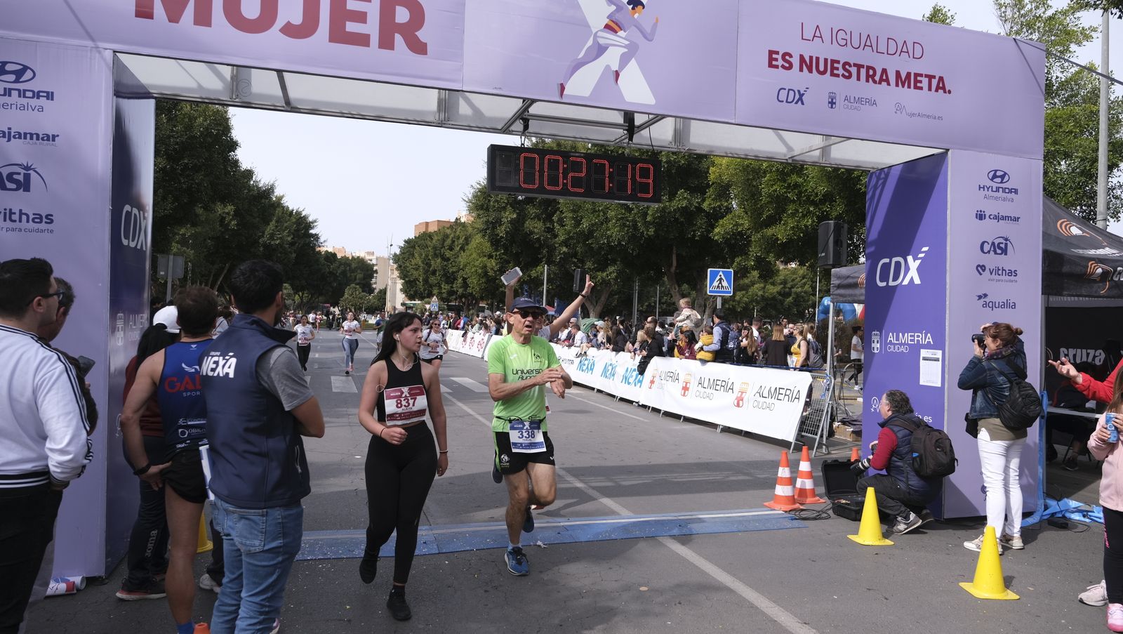 Imágenes de la Carrera de la Mujer 2023 en Almería
